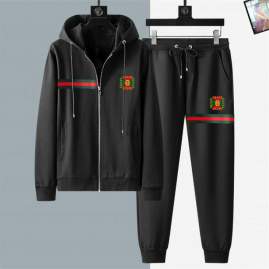 Picture of Gucci Sweater Suits _SKUGucciM-5XL12yr0340078
